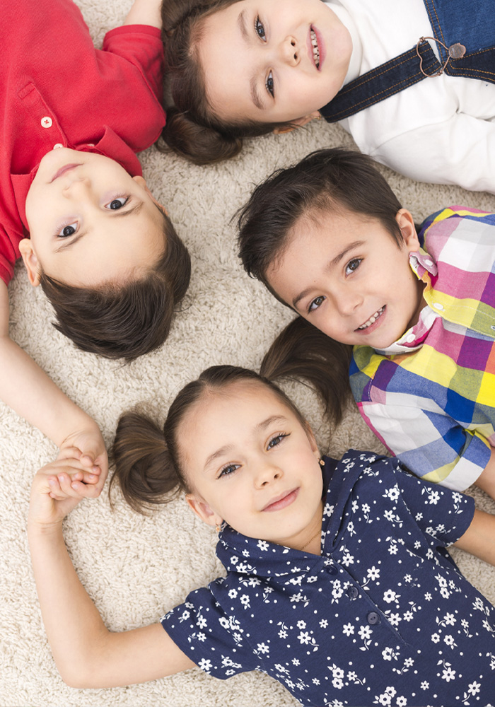 Niña expresando emociones